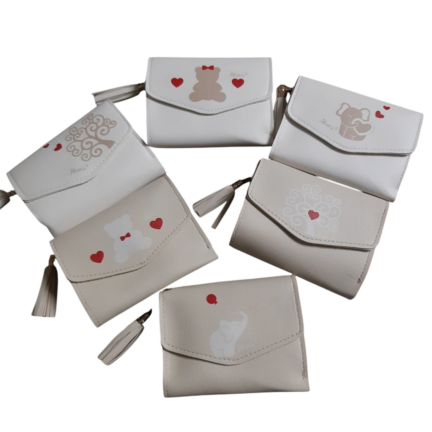 Portafoglio donna bianco o beige con cuori rossi